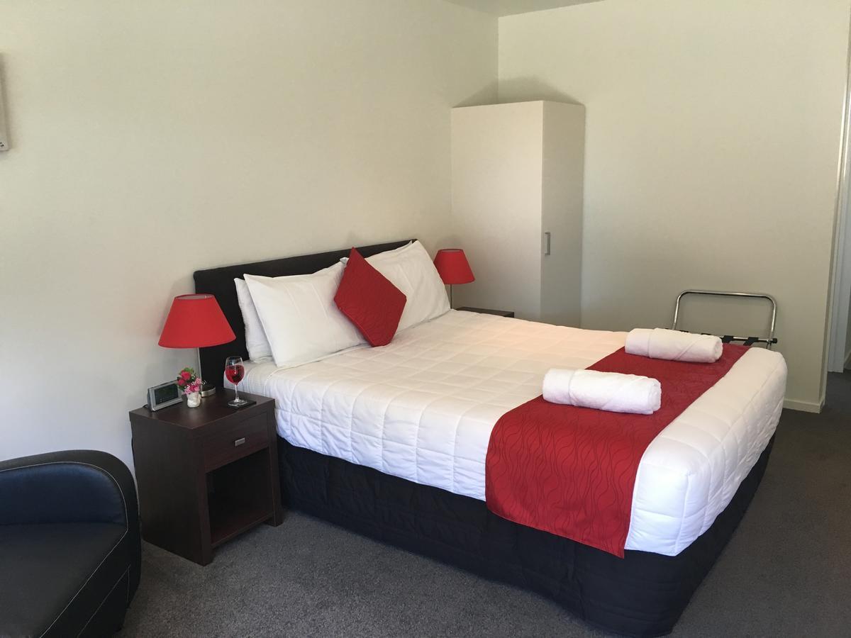 The Park Motel Hawera Bagian luar foto