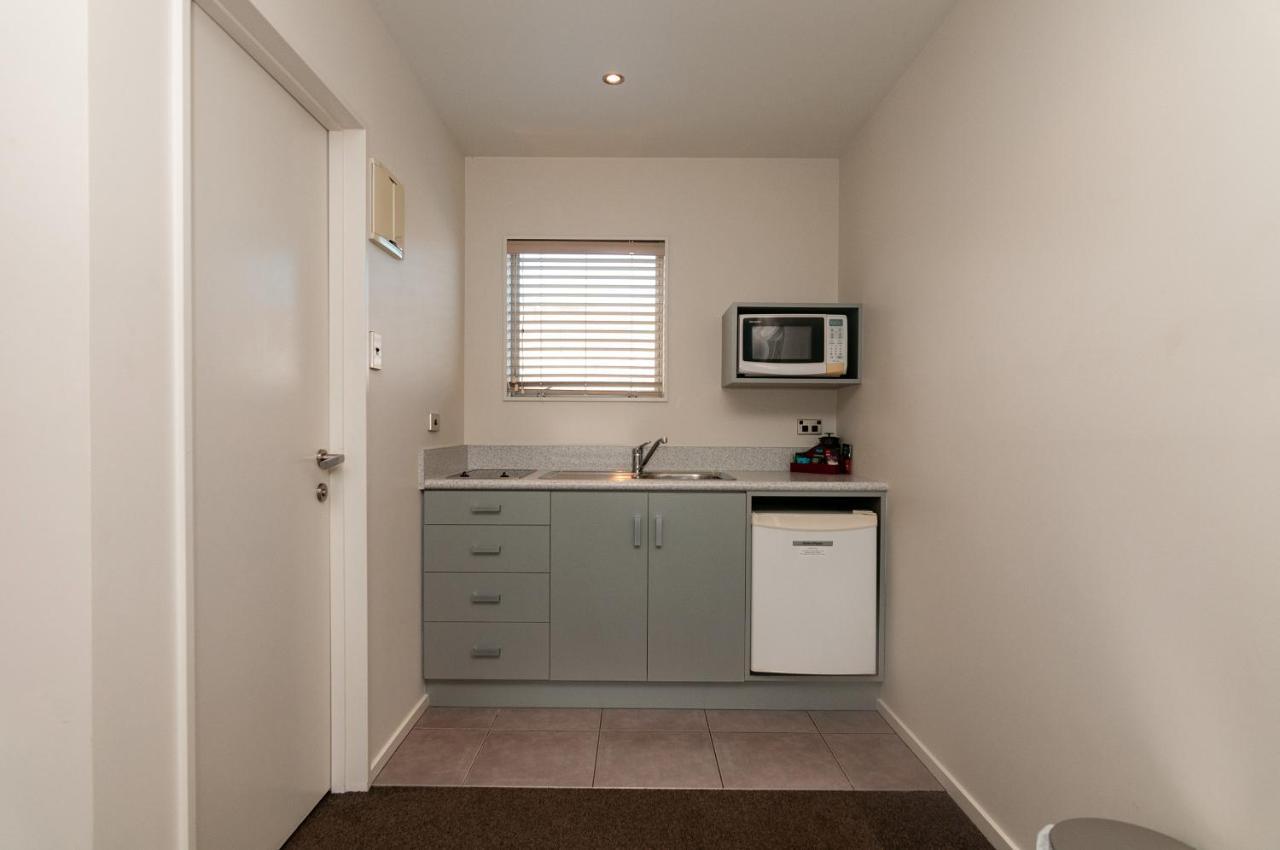 The Park Motel Hawera Bagian luar foto