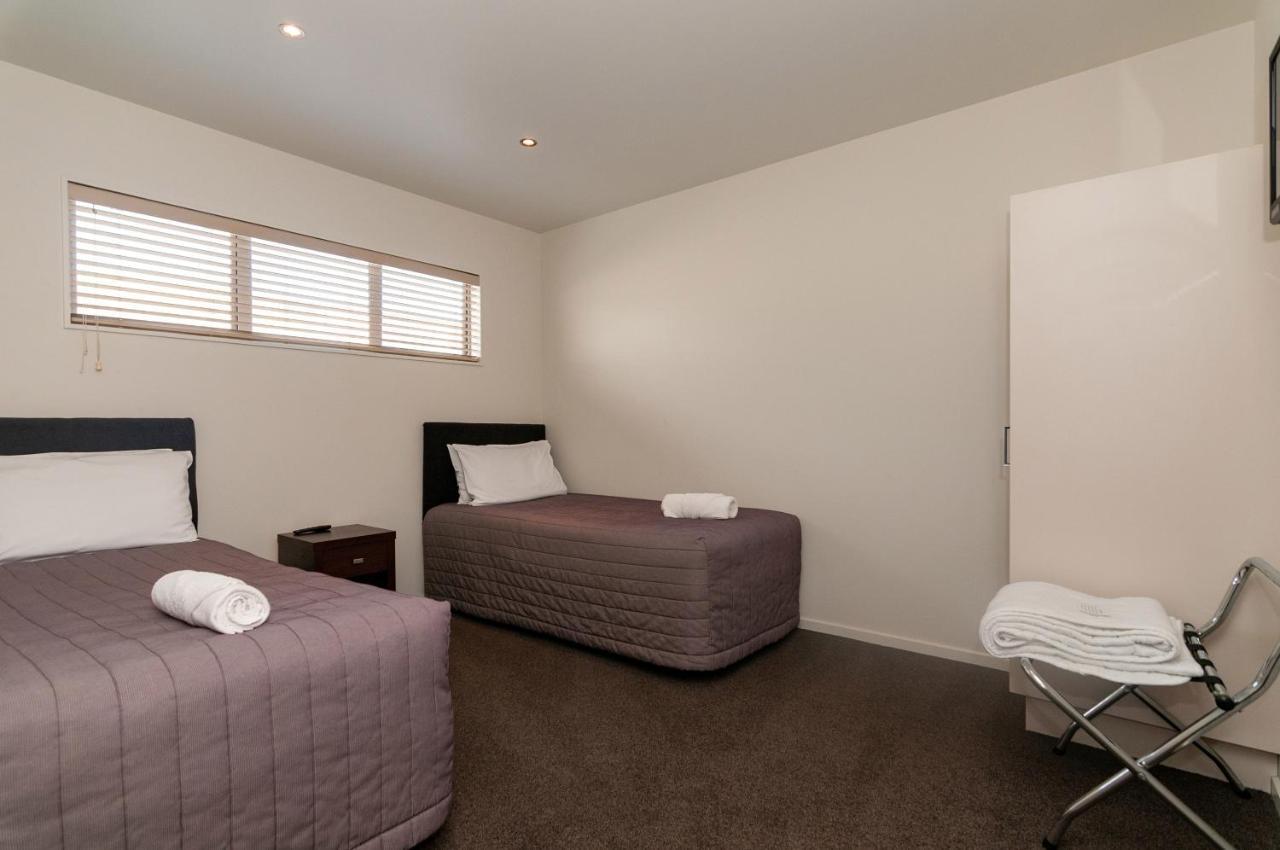 The Park Motel Hawera Bagian luar foto