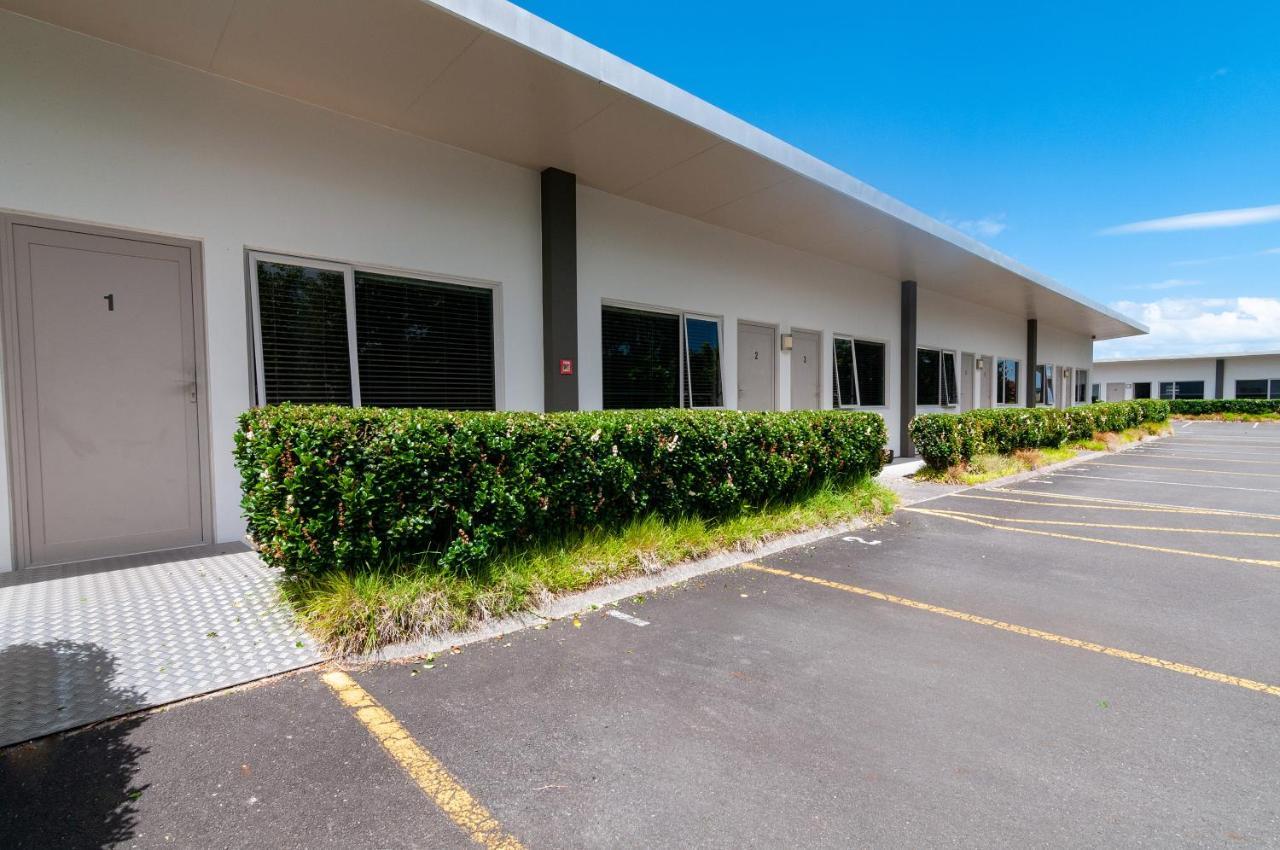 The Park Motel Hawera Bagian luar foto