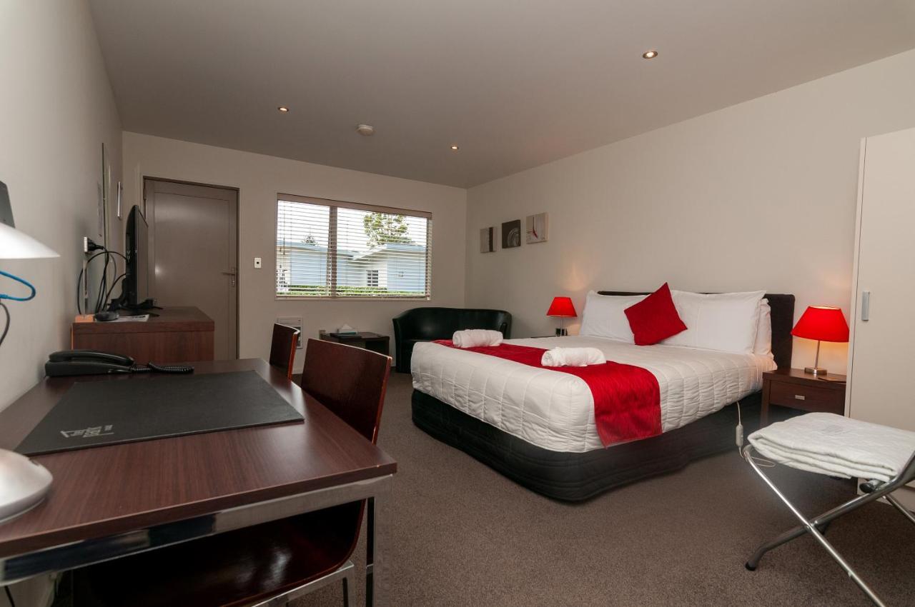 The Park Motel Hawera Bagian luar foto