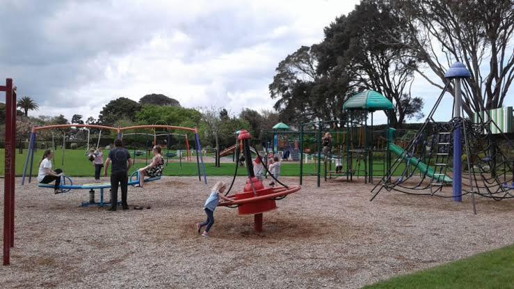 The Park Motel Hawera Bagian luar foto