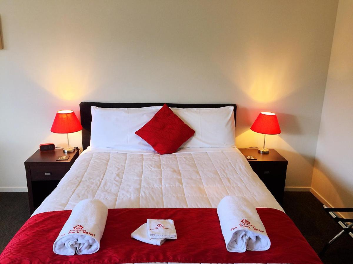 The Park Motel Hawera Bagian luar foto